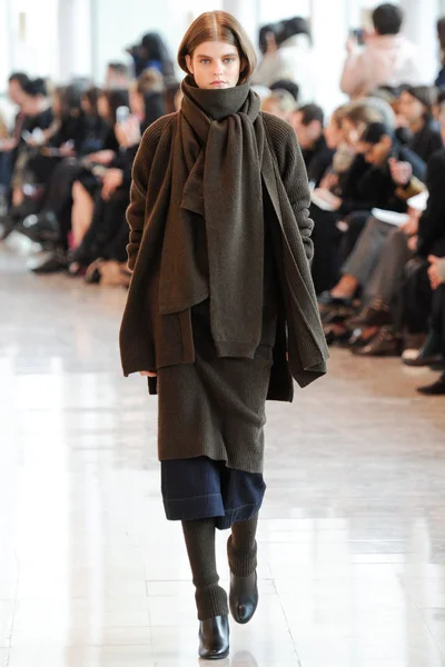 Look 2